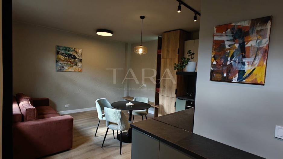 Apartament cu posibilitate de mansardare, parcare și grădină, central. - Poză 2