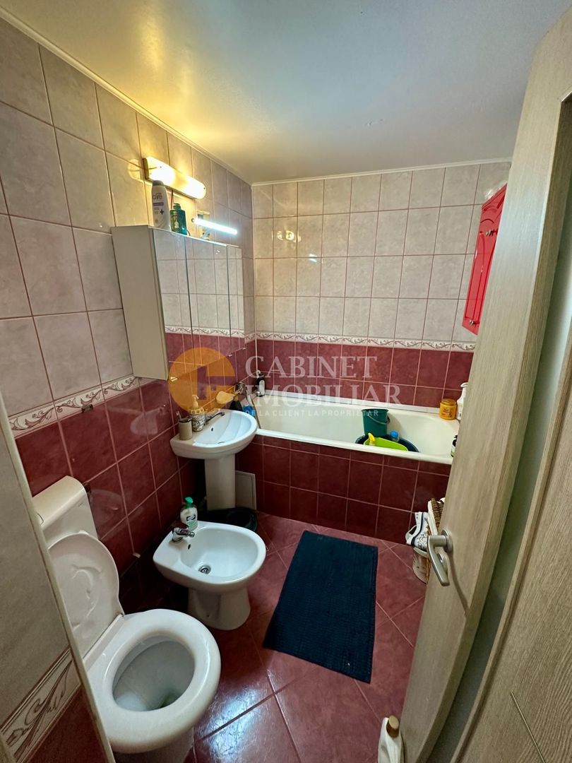 Ap. 3 Camere Decomandat - Zona Dacia - Bloc din 1982 - Poză 9