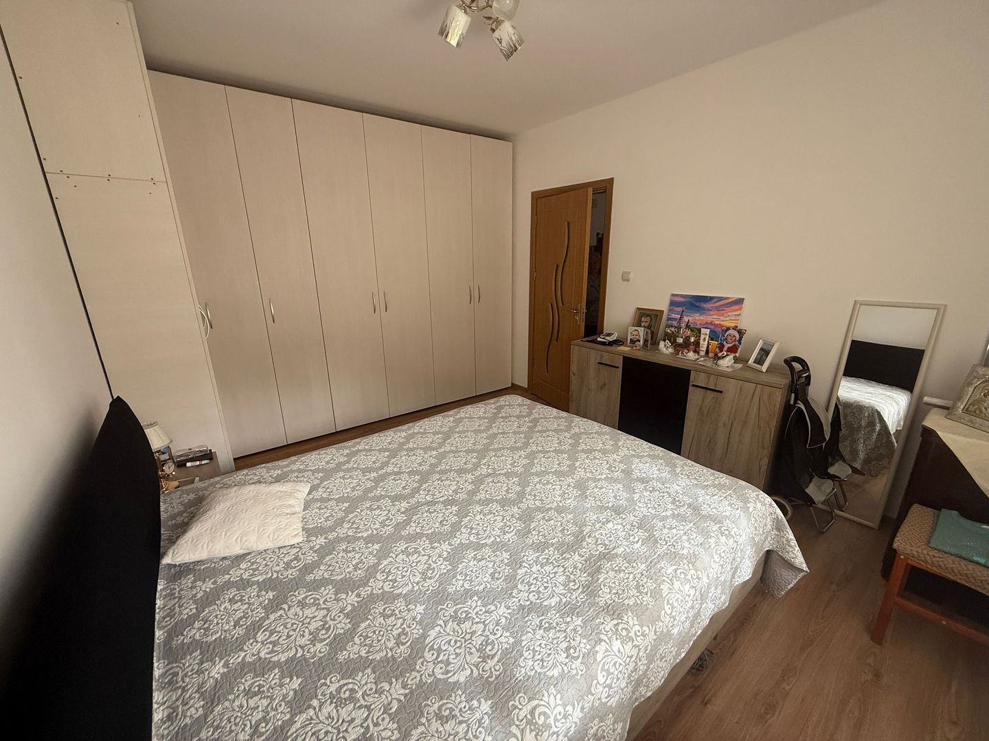 Giroc-UM | 2 camere | Mobilat-Utilat | Loc de parcare - Poză 4