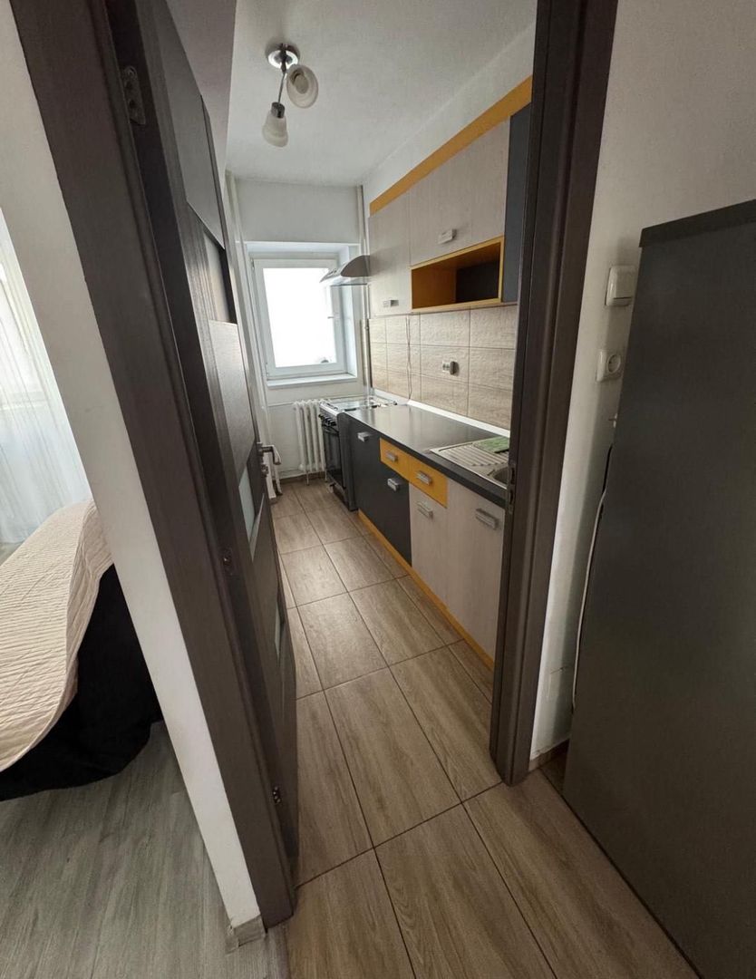 GARSONIERA TURDA, MOBILAT MODERN, BUCATARIE INCHISA, METROU 5 MINUTE - Poză 4