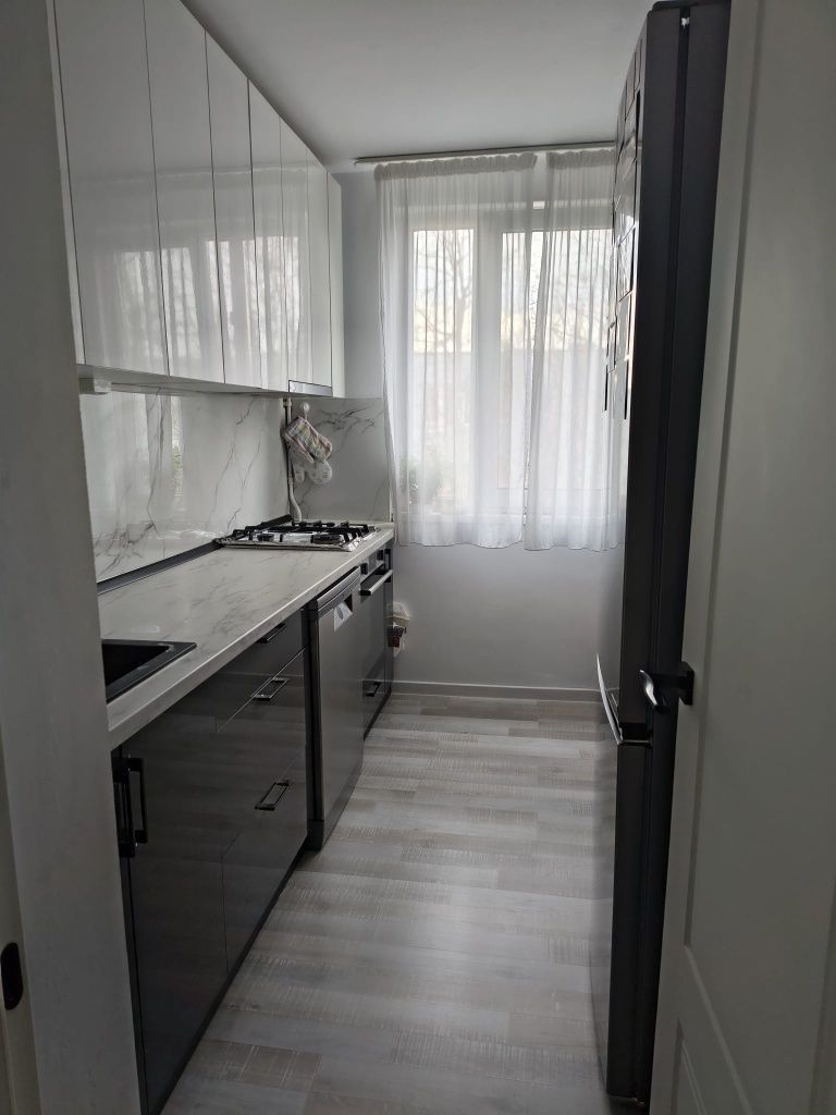 Apartament 4 camere renovat in bloc anvelopat Drumul Taberei - Poză 4