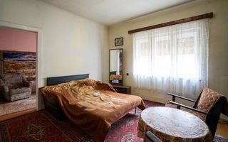 Casa singur in curte cu acces auto si teren 993 mp in Iosia.ï¿½ - Poză 2