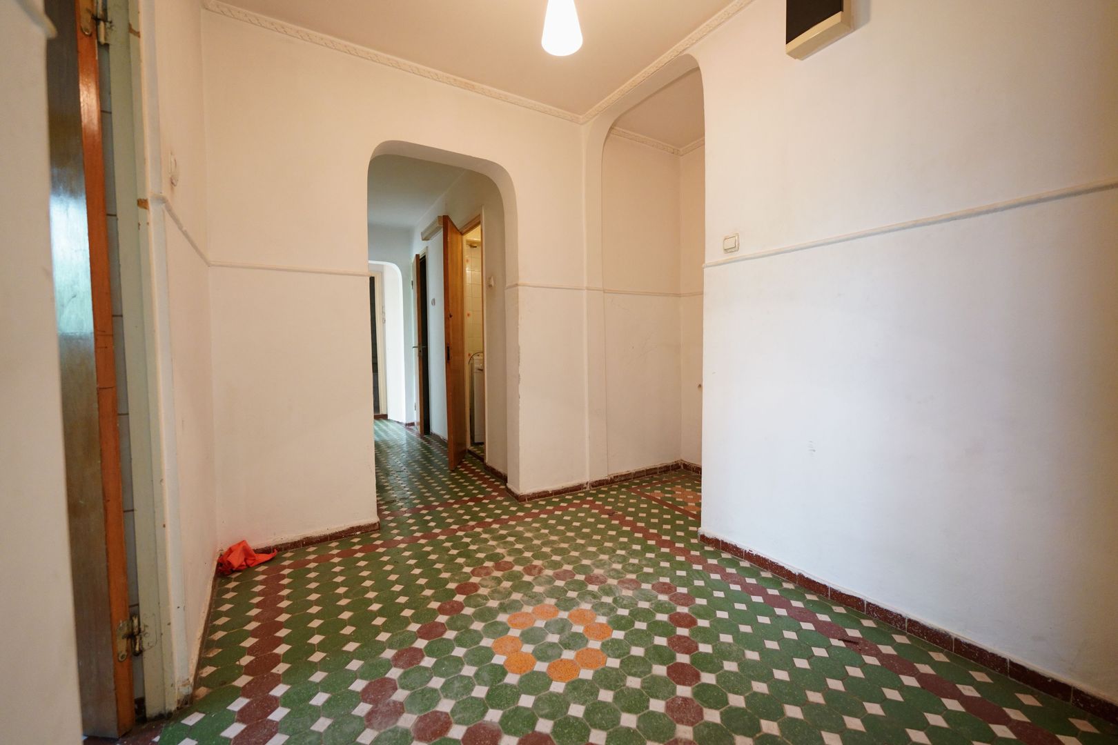 3 Camere, 400 metrii de Metrou Obor, necesita renovare, Bloc 1983 - Poză 3