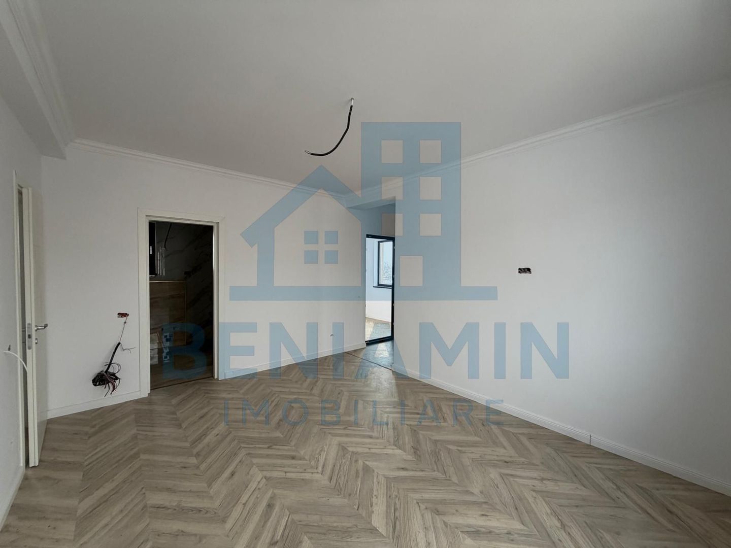 Casa P+1 Toate utilitatile 400mp teren-3 dormitoare-3 bai-La cheie - Poză 9