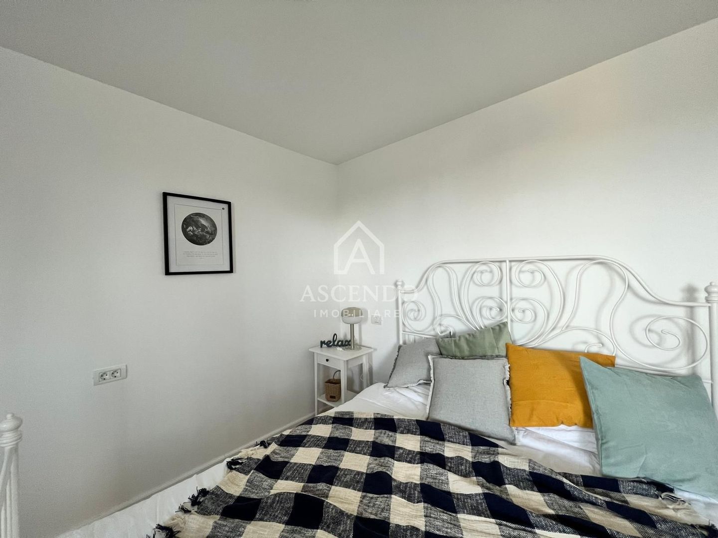 Studio renovat 25 mp + terasă 10 mp | Piața Victoriei | 0% Comision - Poză 4