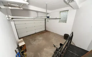 Vila spatioasa, pretabil pentru locuit/clinica, zona Micro 17 – Galati - Poză 12
