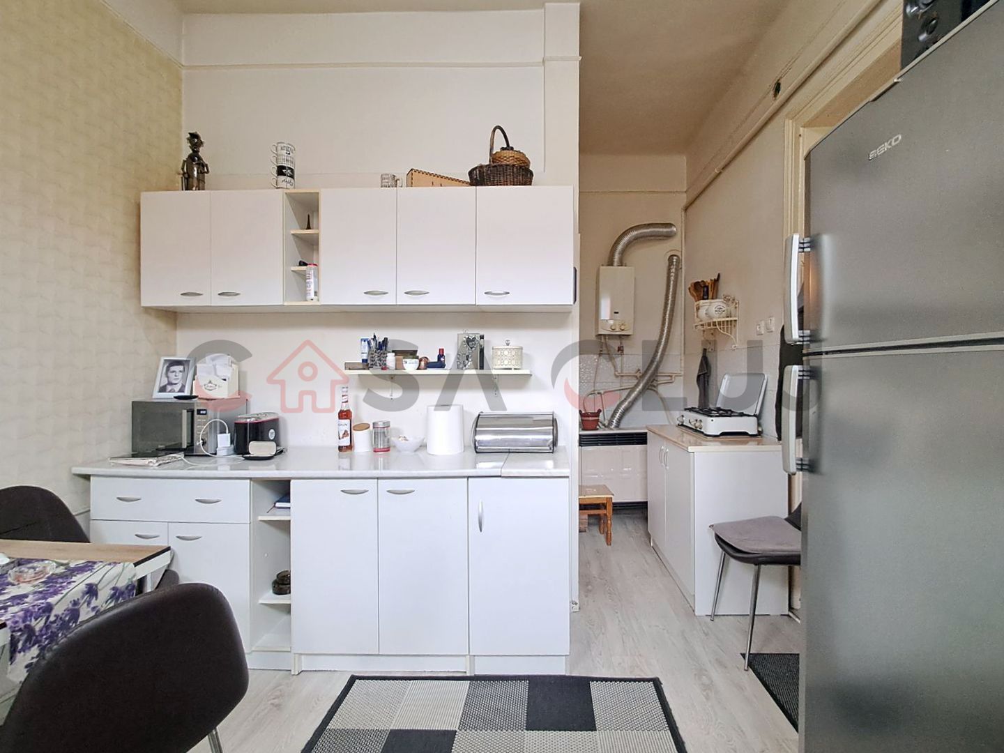 La Curte Comună, Posibilitate, Mansardare!! - Poză 1