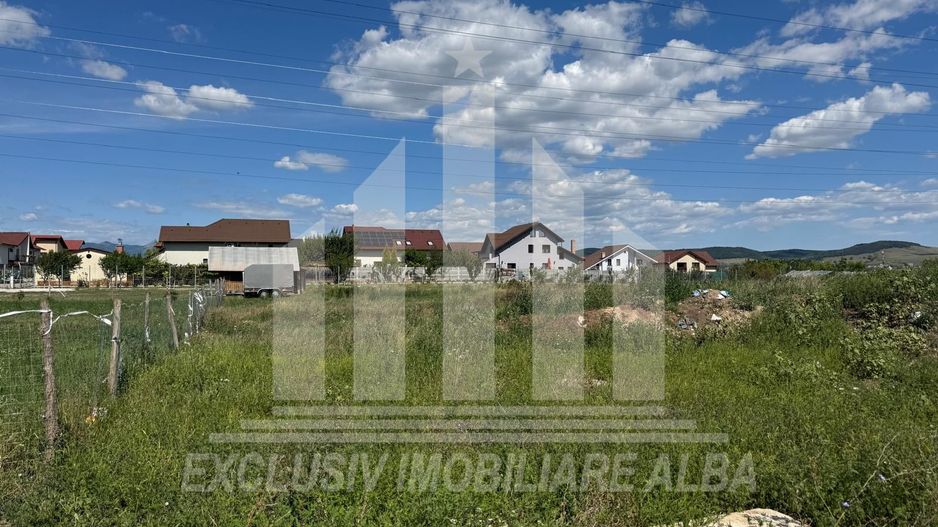 Teren intravilan | 450 mp | 13 ml deschidere | Alba-Micesti - Poză 2