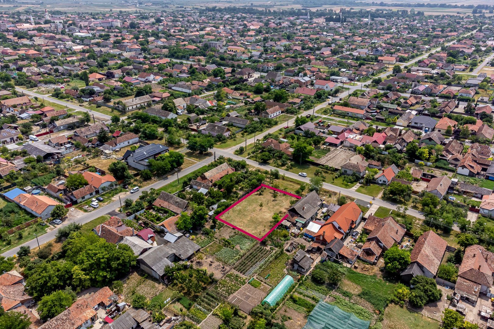 Rezervat! Teren intravilan cu front stradal de 26 m, în Nădlac - Poză 3