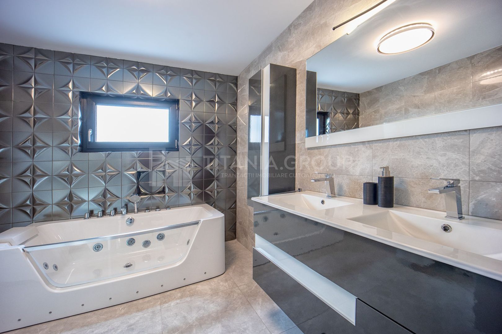 Prestigiu si eleganta! Proprietate de LUX, cu garaj si piscina -Harman - Poză 23