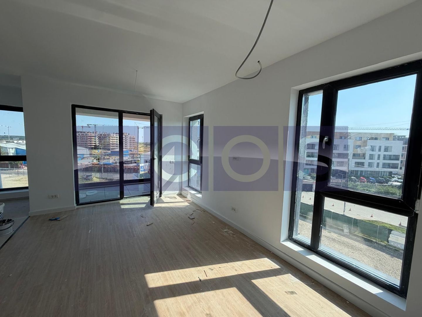 VANZARE APARTAMENT LA CHEIE | 4 CAMERE | 107MP | TERASA 73 MP| PARCARE - Poză 4