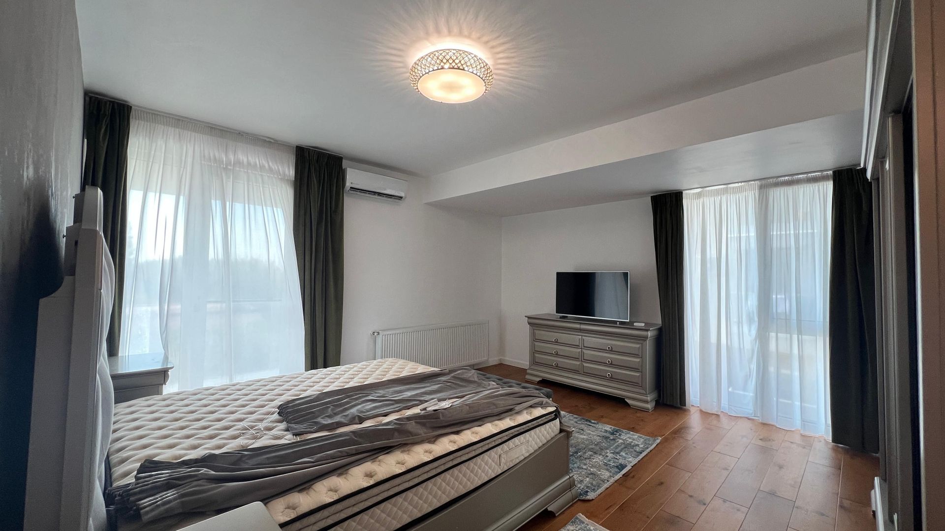 4 camere cu vedere catre parc Herastrau - Poză 7