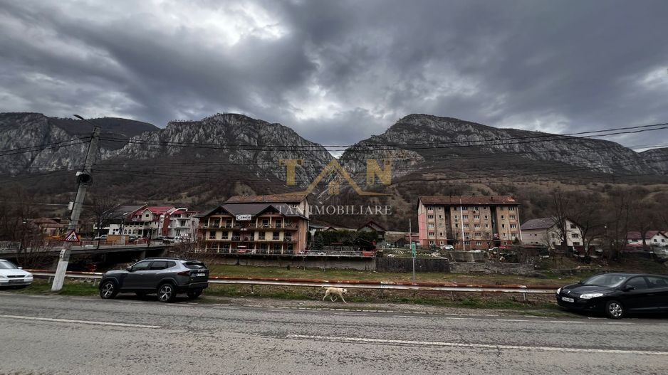 Apartament Băile Herculane 3 camere - Poză 1