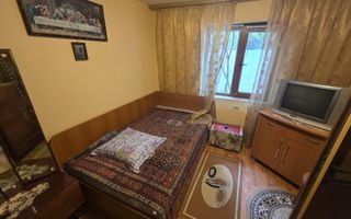 Casa cu 5 camere de vanzare in zona Bordei Calea Bucuresti 785mp - Poză 3