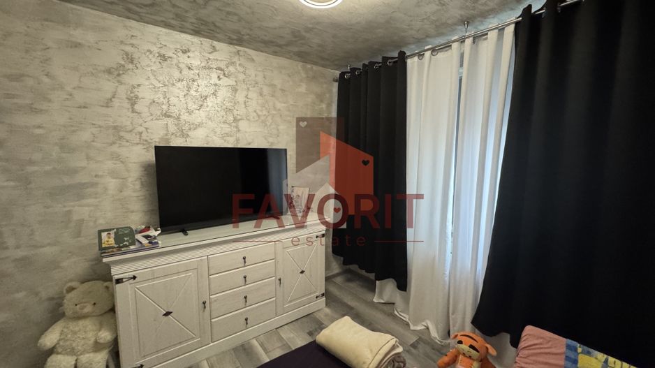 Etaj intermediar. Pozitie excelenta. Boxa in CF - Poză 10