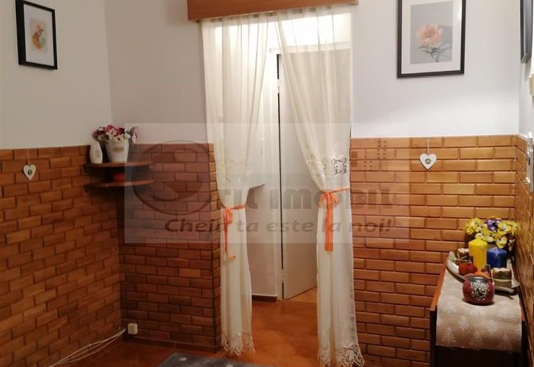 Apartament 2 camere - Zona Nicolina  -  450 Euro - Poză 13