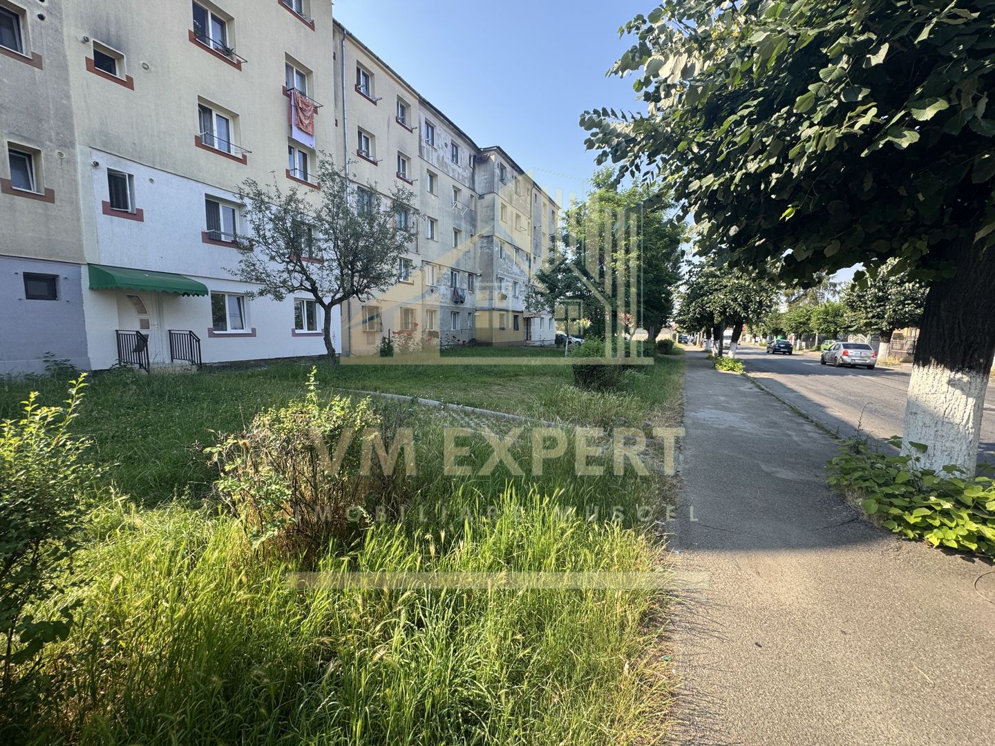 SPAȚU COMERCIAL 34 MP CAMPULUNG VIZAVI DE CENTRU MEDICAL CLUBUL SANATĂȚII - Poză 27