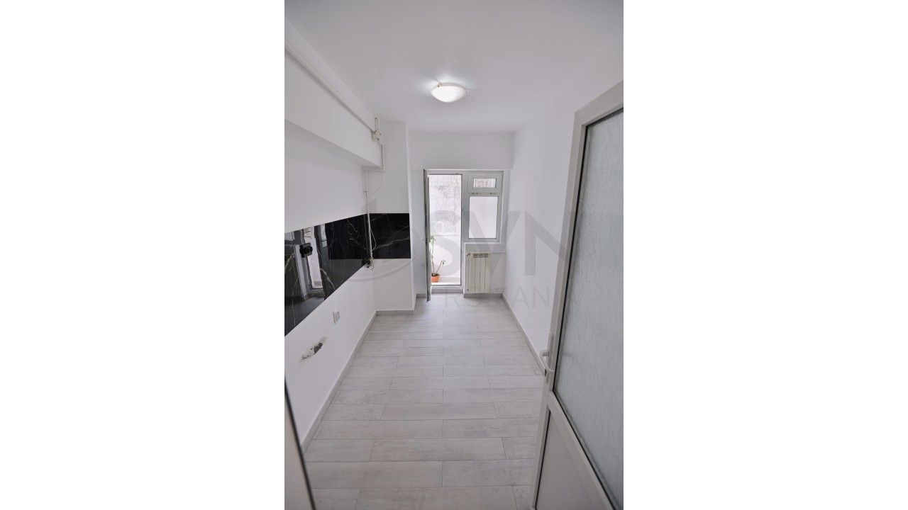 REA1023850 Apartament 2 camere cu 3 balcoane pe Bulevardul Decebal - Poză 5