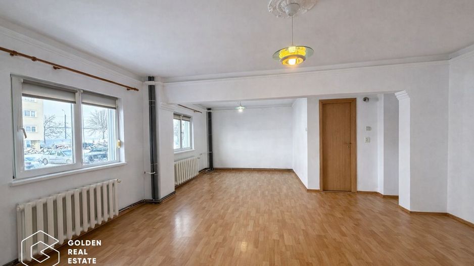 Apartament 4 camere, Micalaca, zona 100 - Poză 1