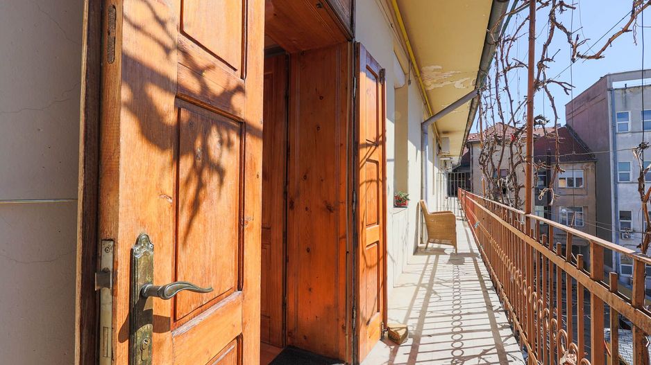 Apartament 2 camere pe Bulevardul Revolutiei - Poză 12