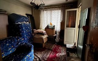 De vanzare apartament 3 camere Veteranilor - Poză 2