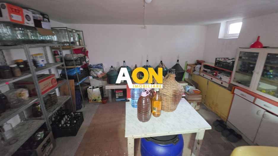 Casă 3 camere, 630 mp teren, zona Schit, Cetate - Poză 15