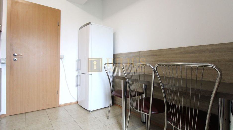 Decomandat, centrala proprie, parcare inclusa. - Poză 12