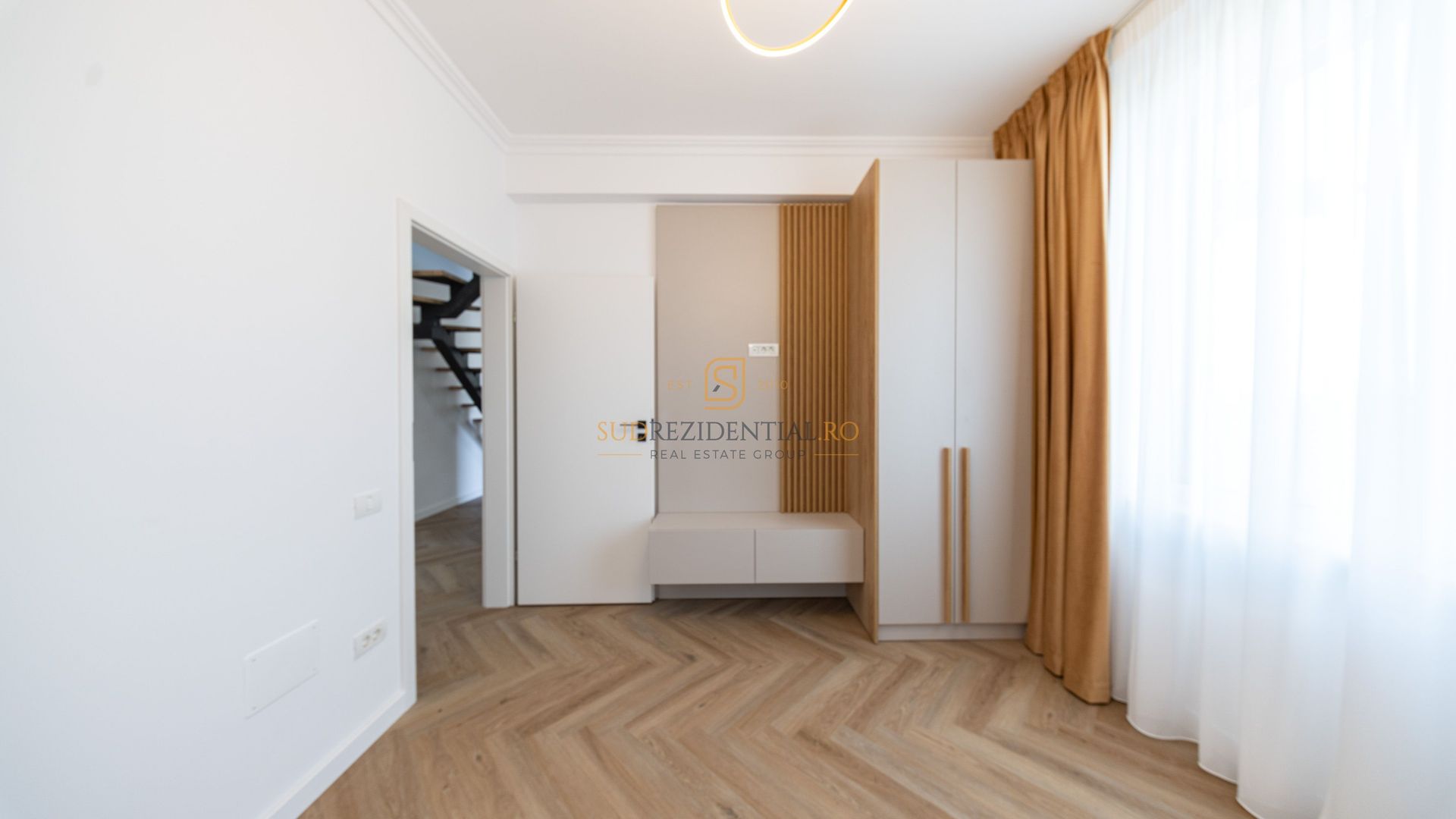 Casa cu 4 camere, Frumusani, panouri solare, pompe caldura - Poză 4