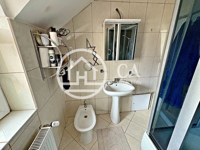 Casă de închiriat cu 4 camere în Sântandrei, Bihor - Poză 12