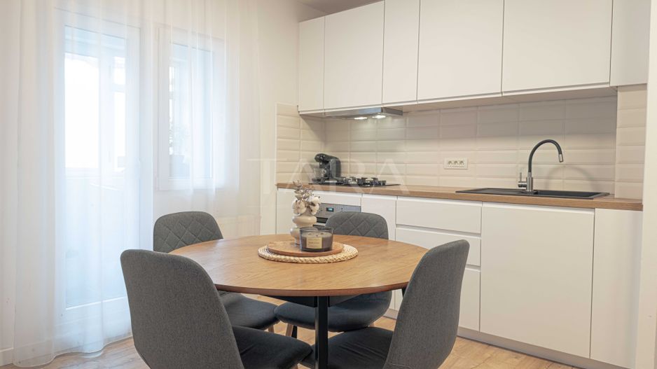 Apartament 2 camere, renovat , mobilat și utilat Între Lacuri - Poză 4