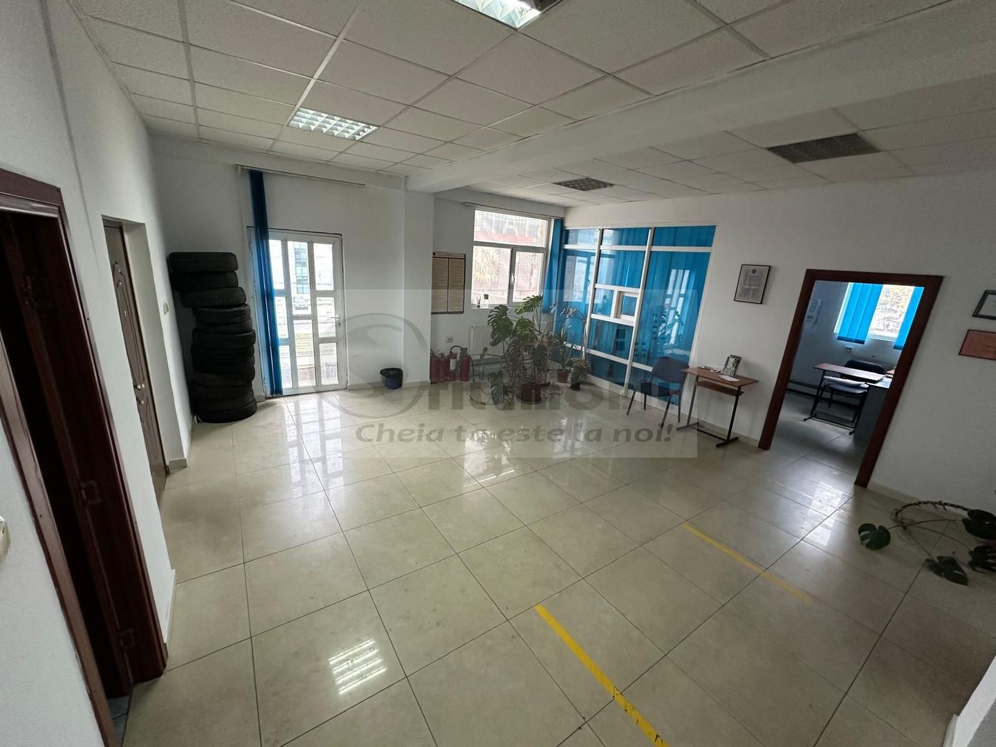 Spațiu comercial modern – 203 mp – disponibil imediat, zona Vitesco - Poză 1