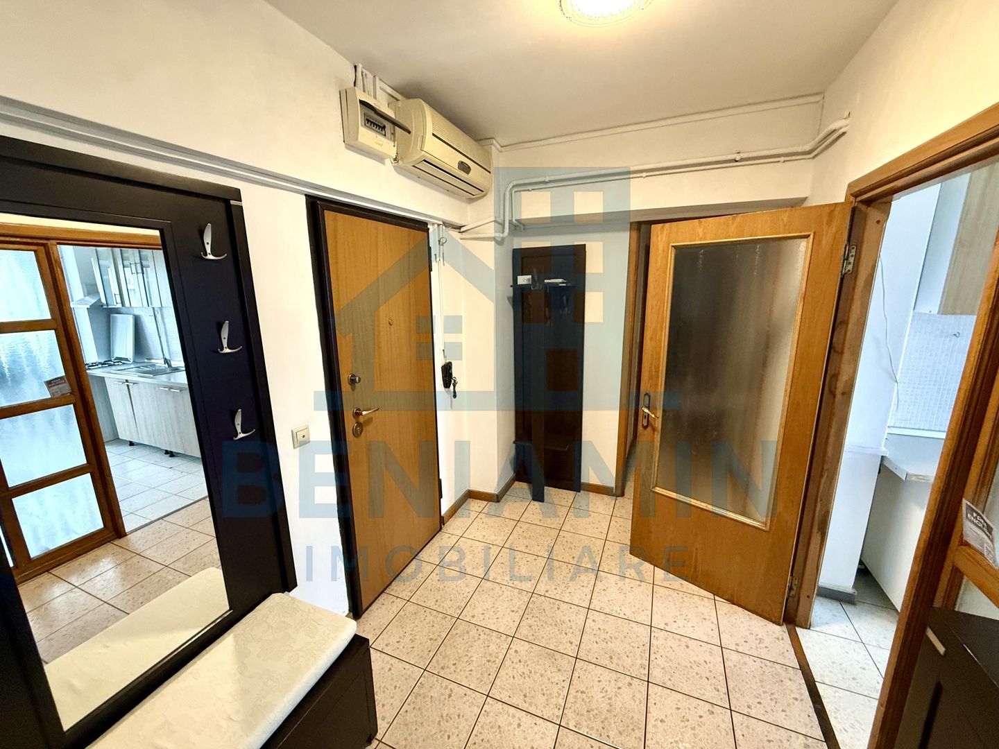 3 decomandate - 2 bai - 84mp - centrala termica - Centru - KFC - Poză 8