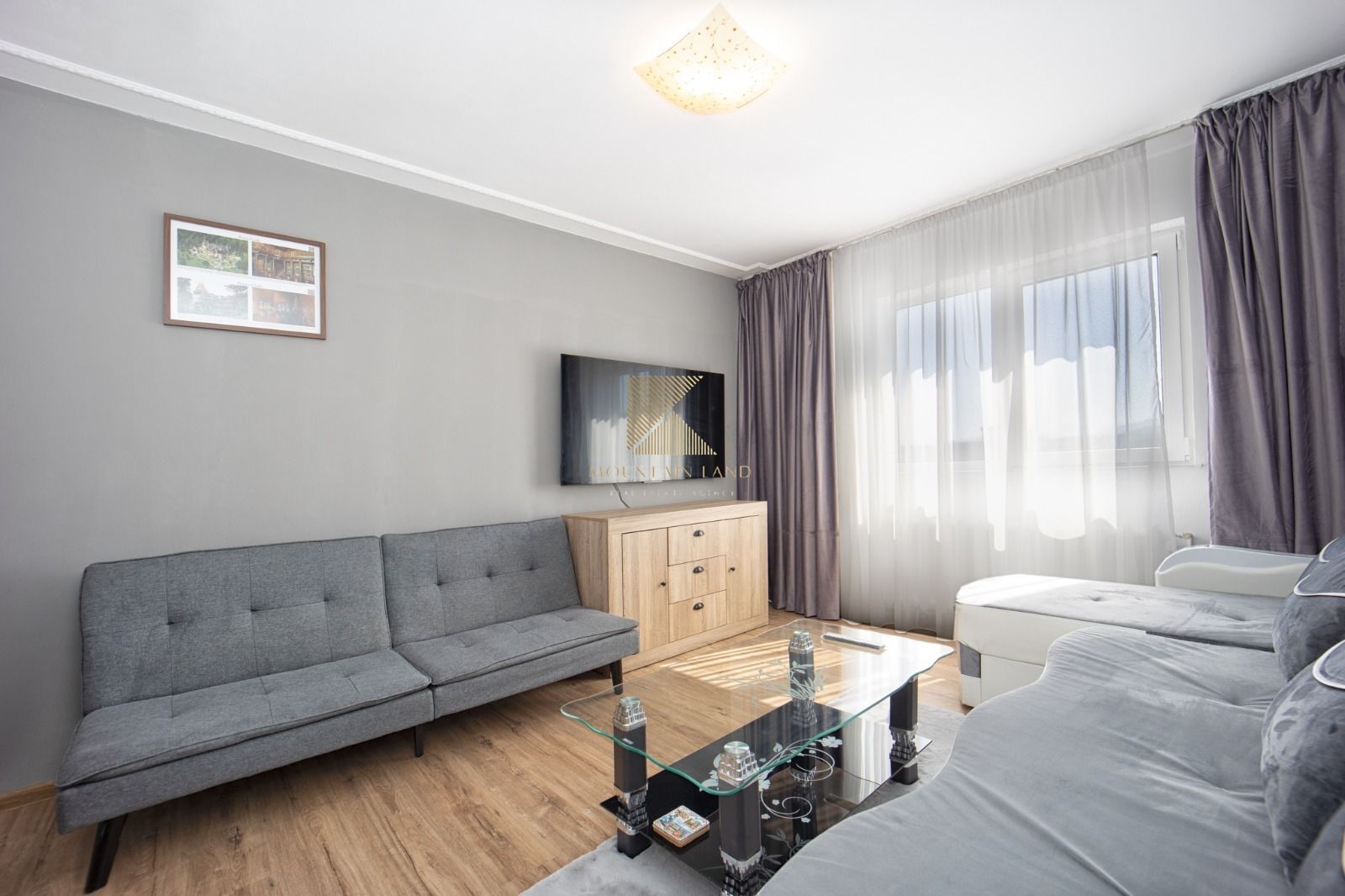 Apartament luminos, 65 mp, cu parcare și boxă Bartolomeu, str. Lânii33 - Poză 1