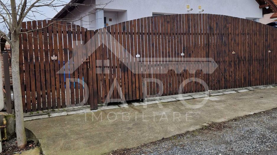 🏡 Casă de vânzare Livezeni | Curte proprie + terasă  170.000 € - Poză 2