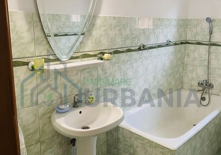 Casă de vânzare în Pașcani, Zona Centrală | 98,5 mp utili | 412 mp teren - Poză 7