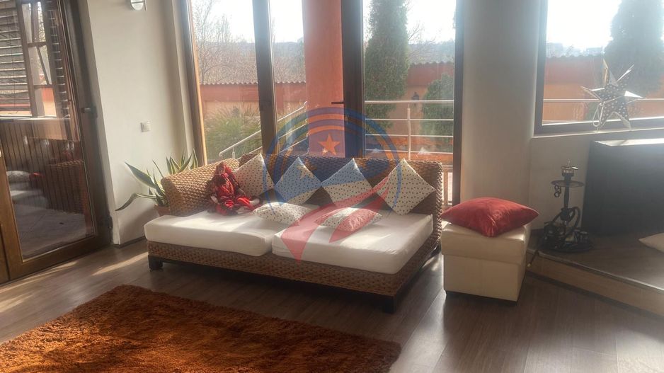 Casa lux P+E+M cu o panoramă impresionantă - Poză 1