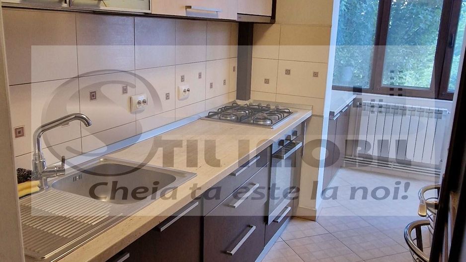 Apartament cu 2 camere, decomandat - Canta, la etaj intermediar ! - Poză 3