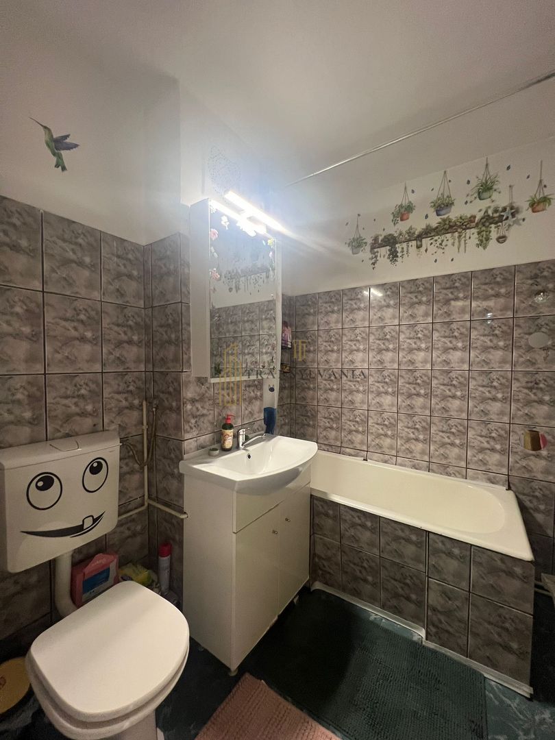 Apartament 3 camere, decomandat - Poză 10