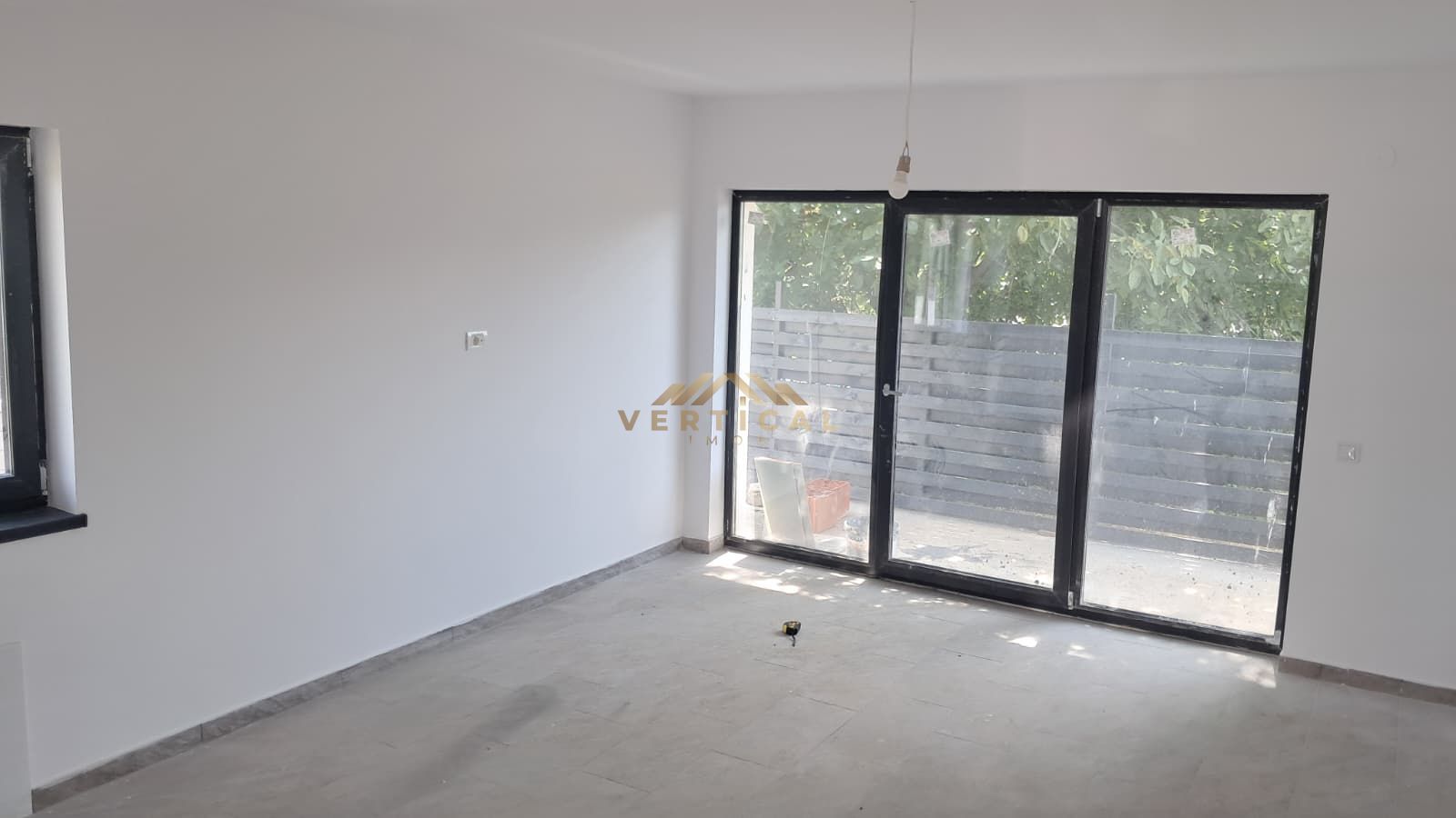 Casă individuală de vânzare – Confort, eficiență și curte proprie - Poză 4