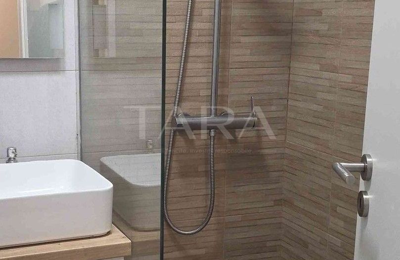Apartament cu 2 camere, modern și mobilat, în centrul Clujului. - Poză 9