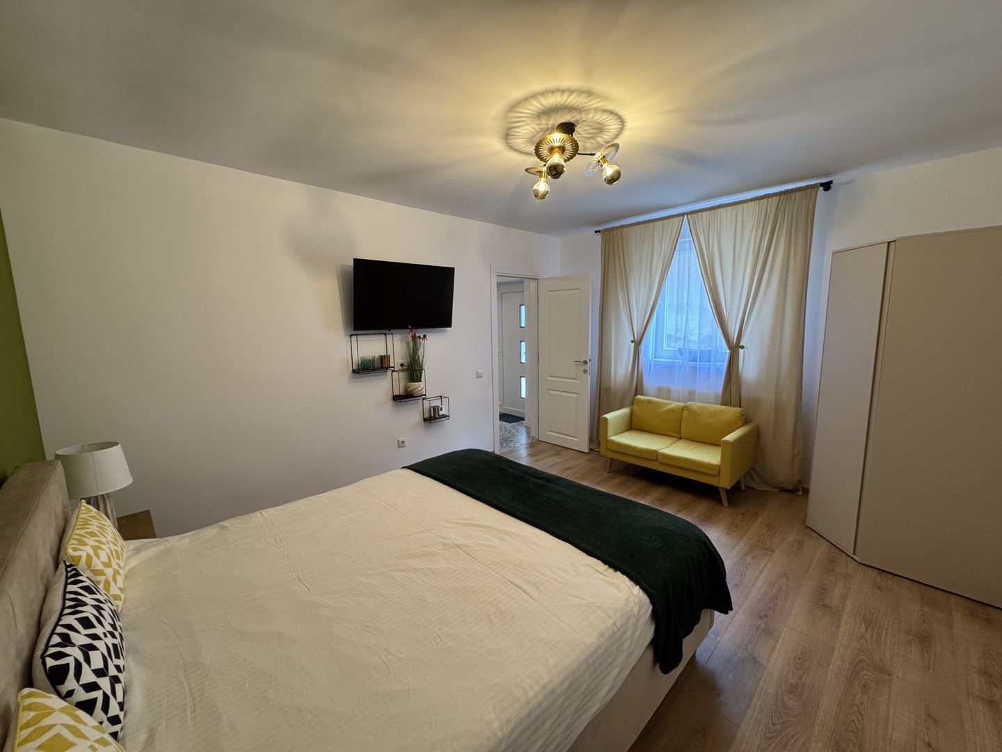 Apartament cu 2 camere la casa in Blumana, str De Mijloc - Poză 5