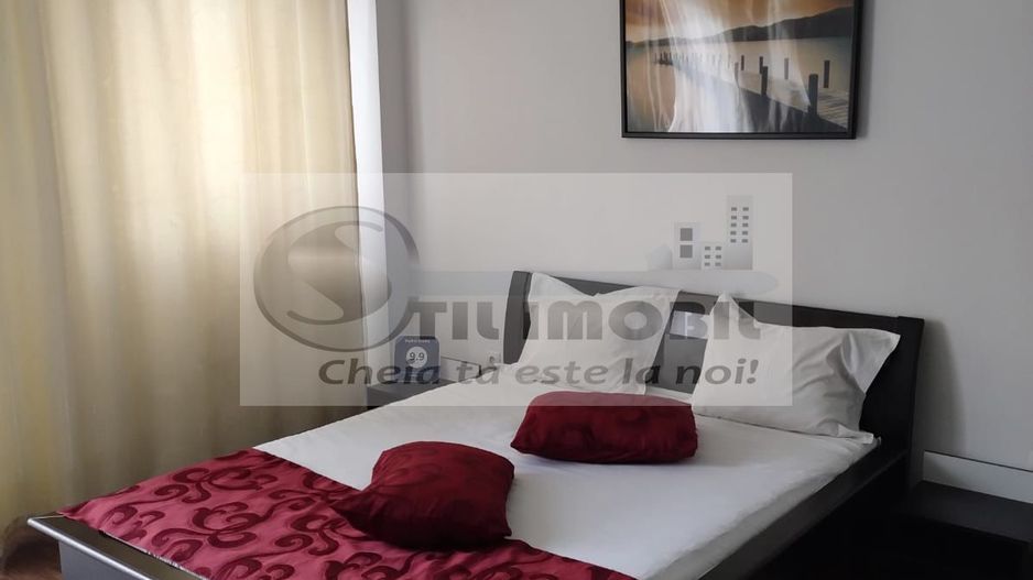 APARTAMENT  ULTRACENTRAL - MOBILAT si UTILAT - 121.000euro - Poză 2