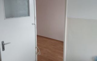 Dristor Garsoniera Nemobilata Aproape de Metrou - Poză 5