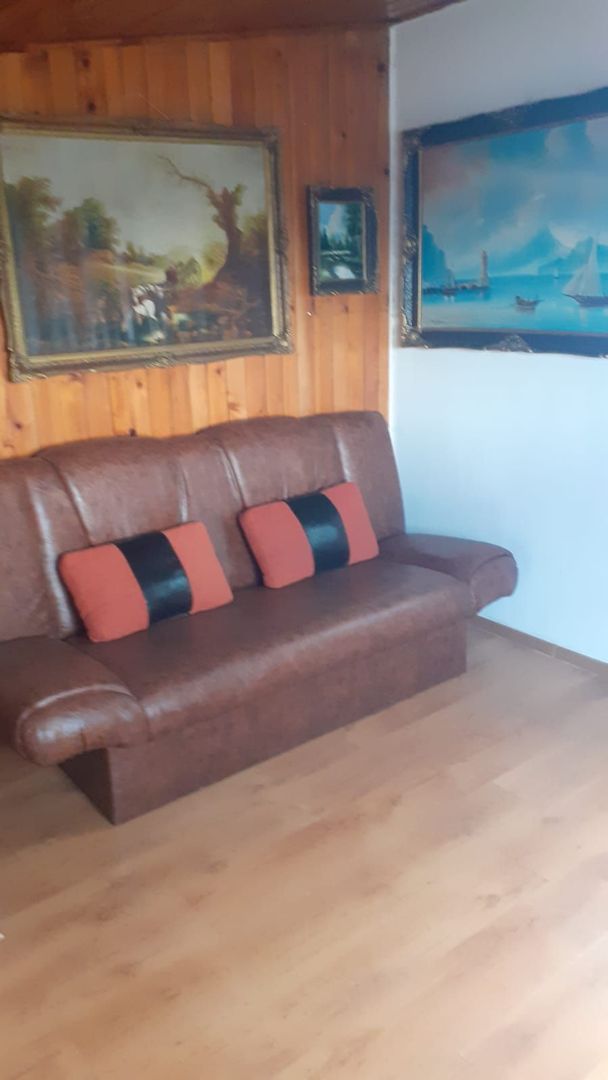 DE ÎNCHIRIAT – 2 CAMERE la MANSARDA - 50 MP | ZONA LIDL BRĂTIANU | 200 €/LUNĂ - Poză 4