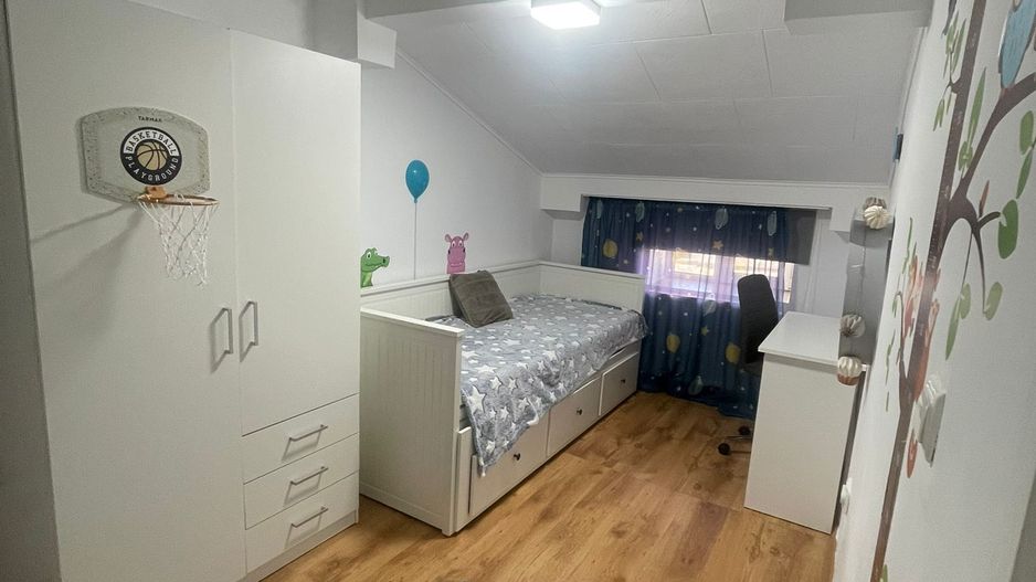 Apartament/mansardă 3 camere,Micro 17,utilat si mobilat - Poză 24