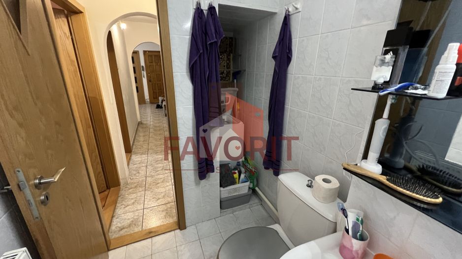 Centrala proprie. 2 balcoane. Bloc izolat termic exterior. - Poză 17