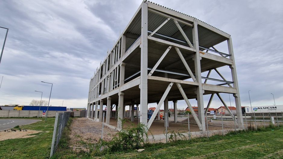 cladire comerciala cu 2 chiriasi lânga centura Oradea - Poză 11