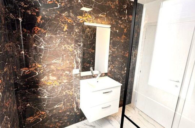 Vila cu bucatarie inclusa -otopeni central - Poză 21