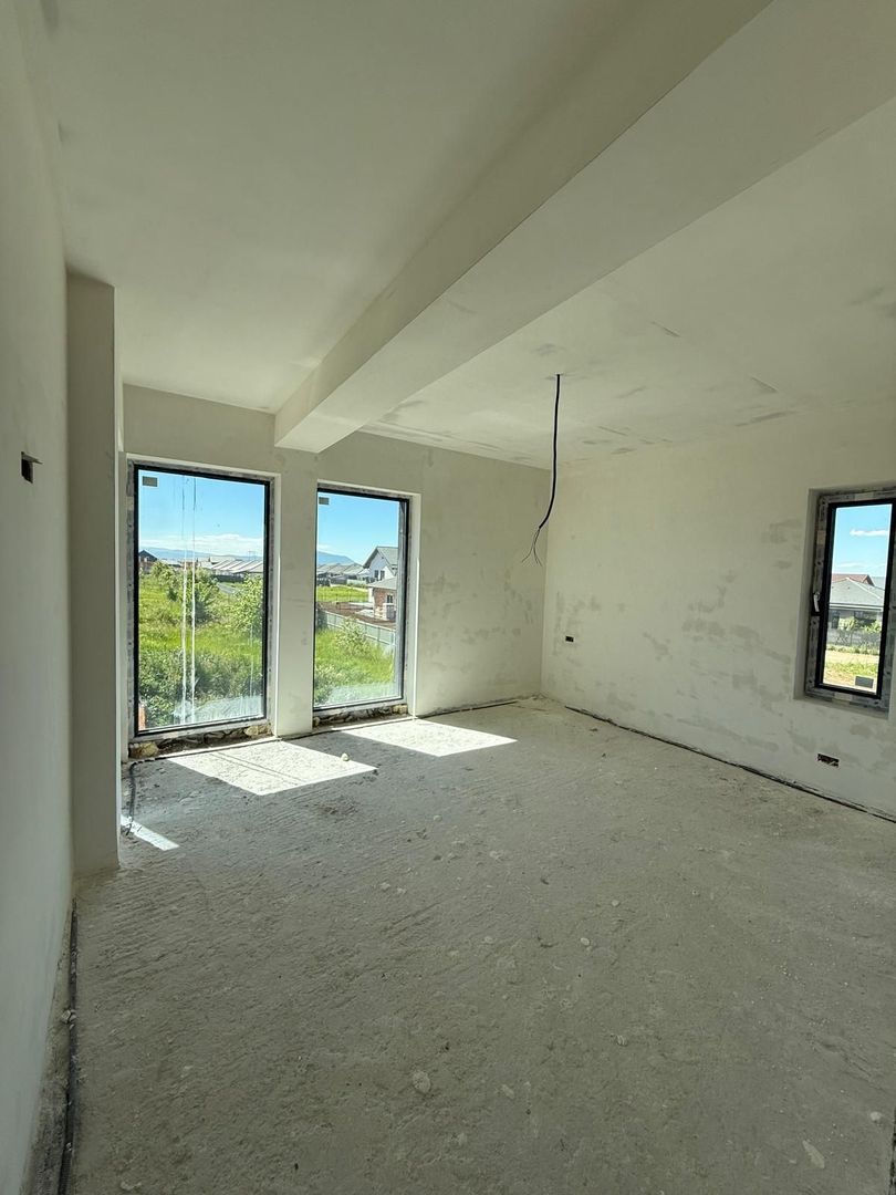 Casa individuala la 4 km de Brasov - Poză 12