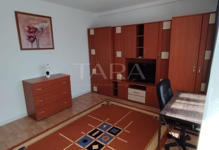 Apartament 37 mp, etaj 3/4, mobilat și utilat complet, 2 parcari. - Poză 2